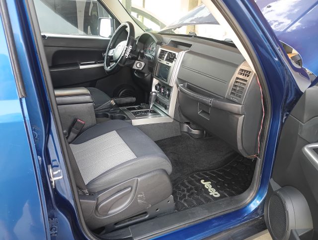 2009 LIBERTY 4X4 (18).jpg